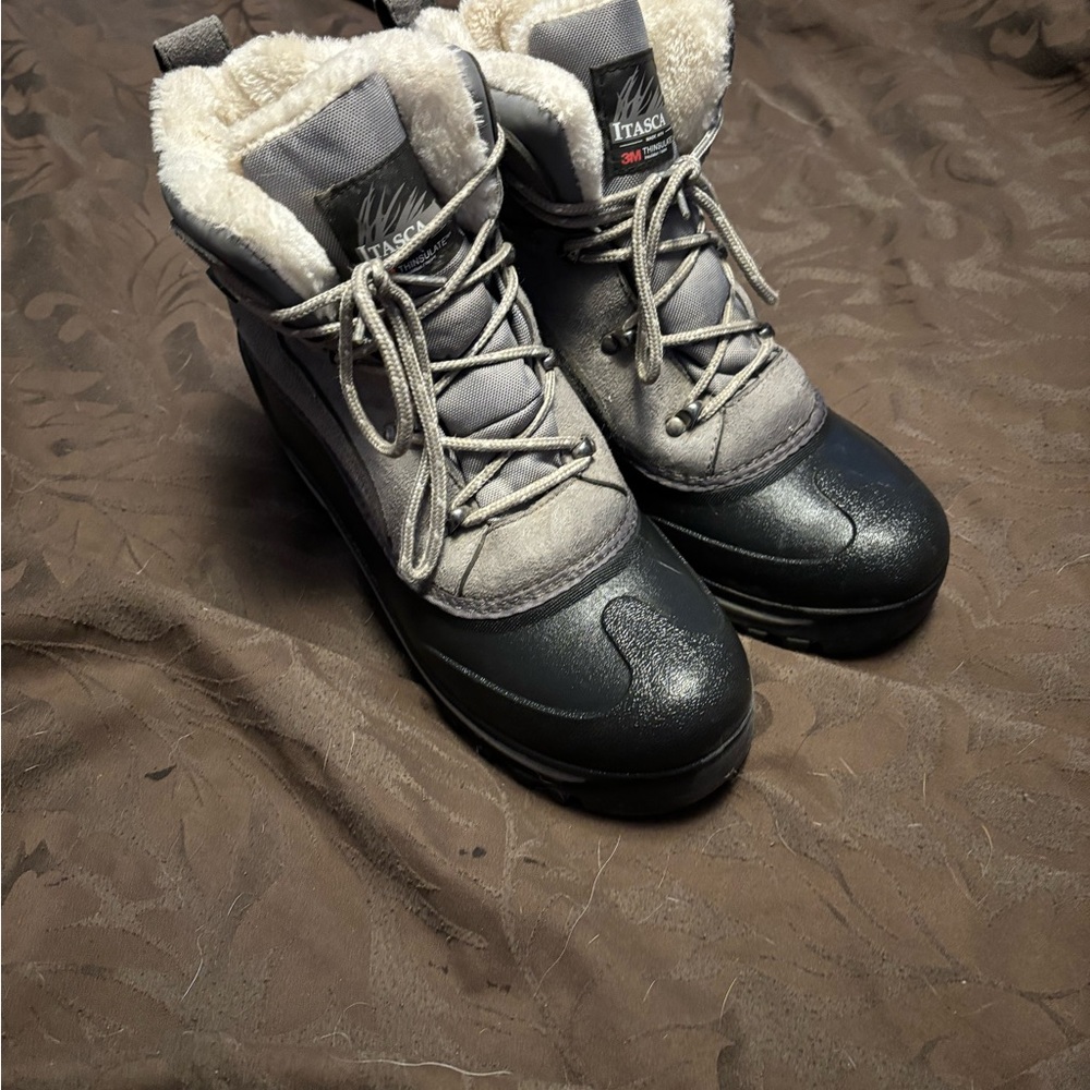 Itasca Gray Winter Boots with Waterproof Design